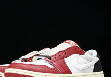 Hyperoad Trophy Room x Air Jordan 1 Low OG “Rookie Card: Home”