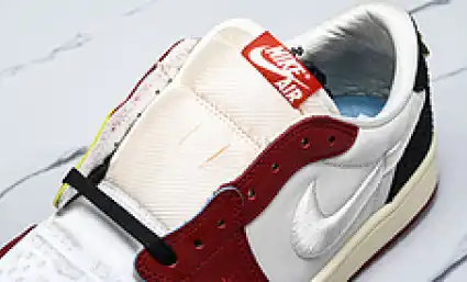 Hyperoad Trophy Room x Air Jordan 1 Low OG “Rookie Card: Home”
