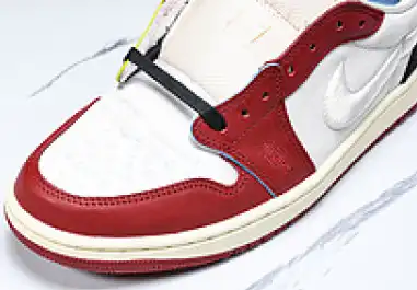 Hyperoad Trophy Room x Air Jordan 1 Low OG “Rookie Card: Home”