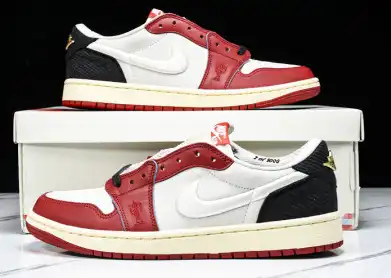 Hyperoad Trophy Room x Air Jordan 1 Low OG “Rookie Card: Home”