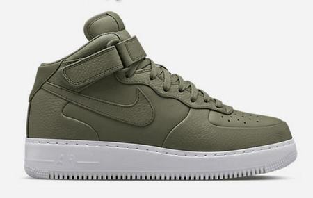 Air Force One High-019