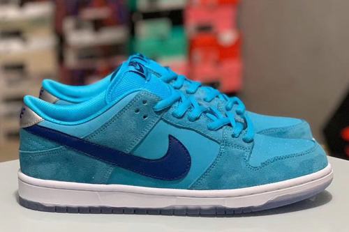 Dunk SB Low Blue Furry Women-004