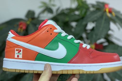 Dunk Low Ben Jerry's Women-003