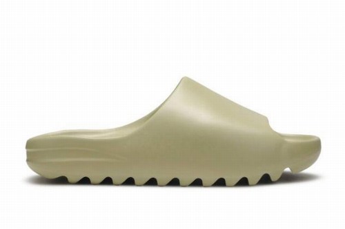 YEEZY SLIDES RESIN