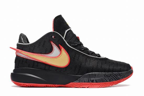 Zoom LeBron 20-008