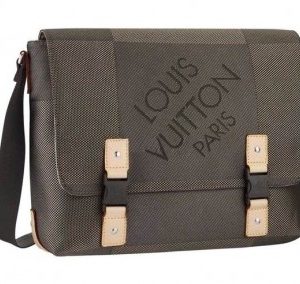 Loup M93077 Earth