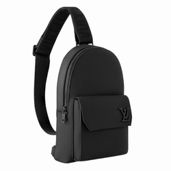 M23736 Black Cowhide leather Cowhide-leather trim Textile lining Pilot Slingbag 3 M23736 Black Cowhide leather Cowhide-leather trim Textile lining Pilot Slingbag - Image 2