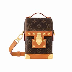 M11628 Monogram Dust coated canvas Aged cowhide leather trim Textile lining Soul Trunk Vertical
