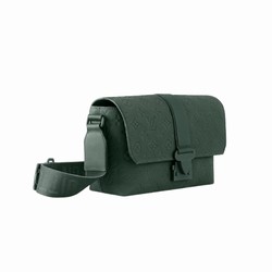 M24439 Forest Green Taurillon Monogram embossed cowhide leather Cowhide leather trim S-Cape Messenger 3 M24439 Forest Green Taurillon Monogram embossed cowhide leather Cowhide leather trim S-Cape Messenger - Image 2