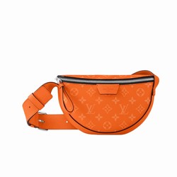 M31029 Tangerine Taiga cowhide leather and Monogram coated canvas Cowhide leather trim LV Moon Crossbody 1 M31029 Tangerine Taiga cowhide leather and Monogram coated canvas Cowhide leather trim LV Moon Crossbody