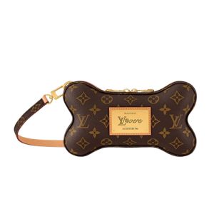M12615 Monogram coated canvas Cowhide-leather trim Cowhide-leather lining Gold-tone hardware Main compartment Bone Wearable Wallet