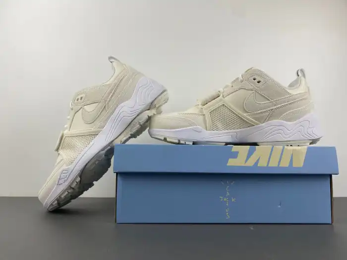 Travis Scott x Nike Zoom Field Jaxx Sail HQ3061-100