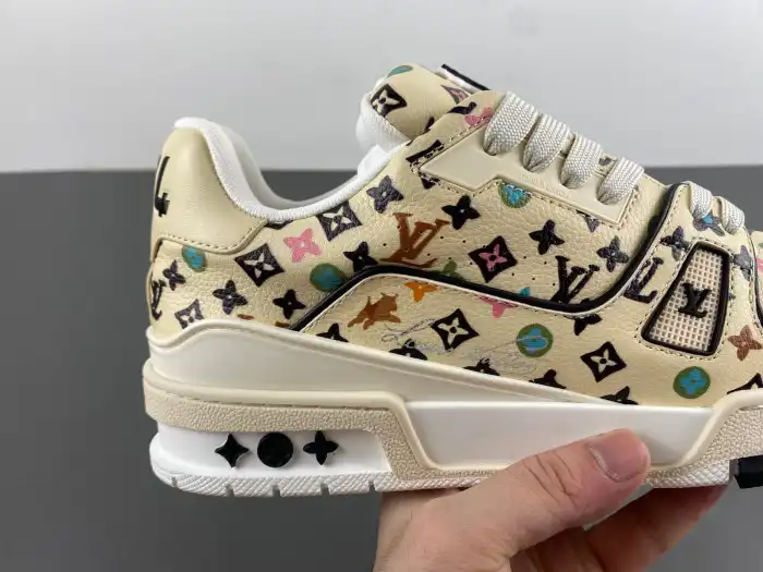 LV TRAINER SNEAKER 24072201