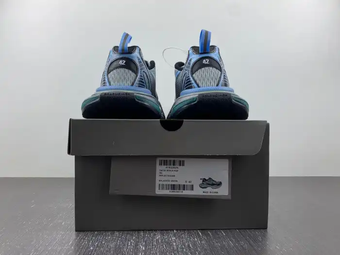 BLCG 3XL SNEAKER 734734 W3XLR 0629