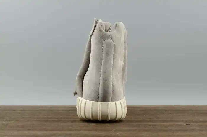 Kanye West x adidas Yeezy 750 Boost Grey B35309