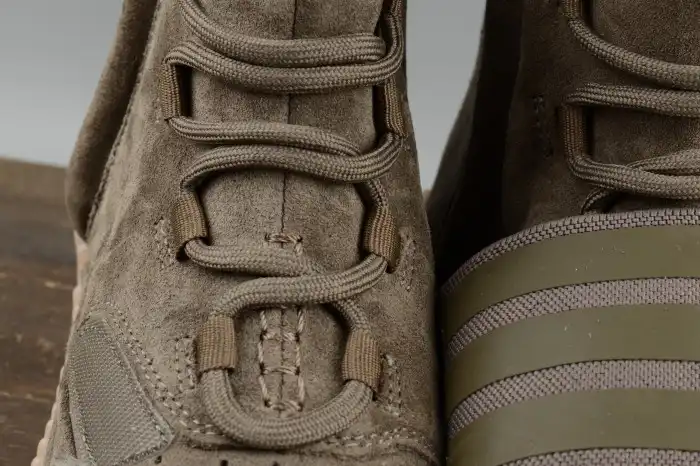 adidas Yeezy 750 Boost Light Brown BY2456