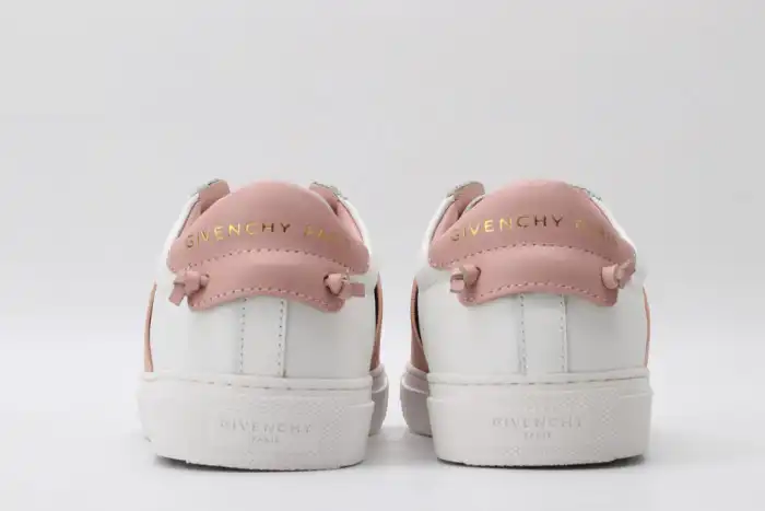 Givench LOW-TOP SNEAKER