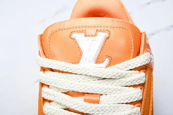 LV TRAINER Maxxi SNEAKER 24070401