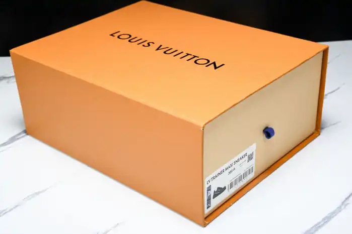 LV TRAINER MAXI 24111603