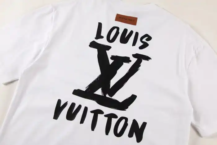 L.V T-SHIRT 24062708