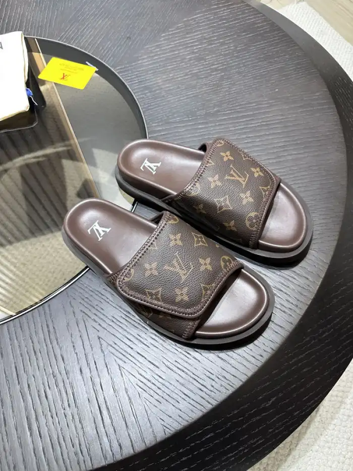 LV Miami Mule 24052701