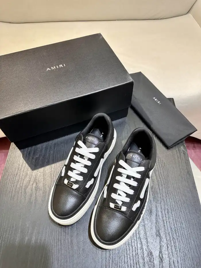 AR1M1 Sneaker 24112710