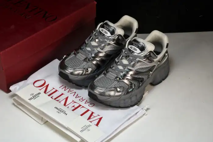 Valentino Garavani MS-2960 Low-top Sneaker