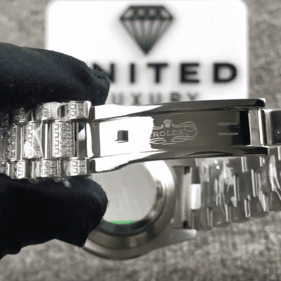 Reptime WellDesigned Rolex Day-Date II Diamond-Set Timepiece 218239 True Clone 1: 1090